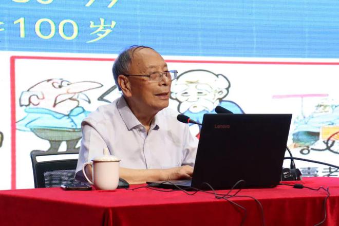 “未来科学之星·院士专家进校园”系列活动在元和小学成功举办(图2) “未来科学之星·院士专家进校园”系列活动在元和小学成功举办(图2)